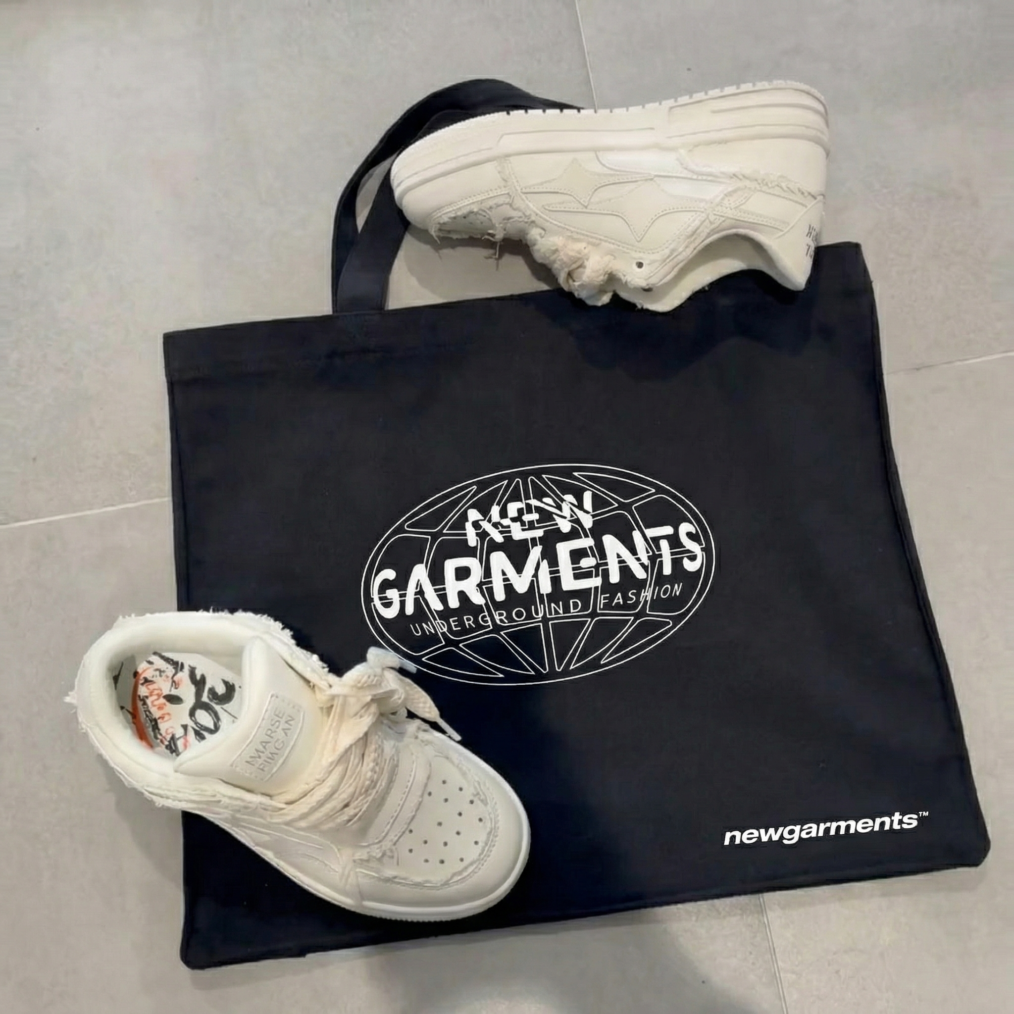 sneakers + tote